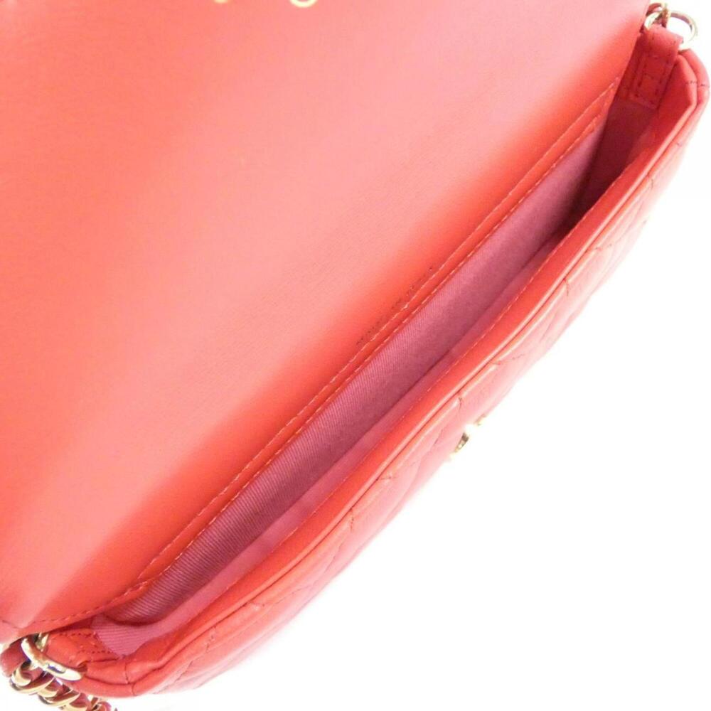 CHANEL Red Wallet - Picture 8 of 9